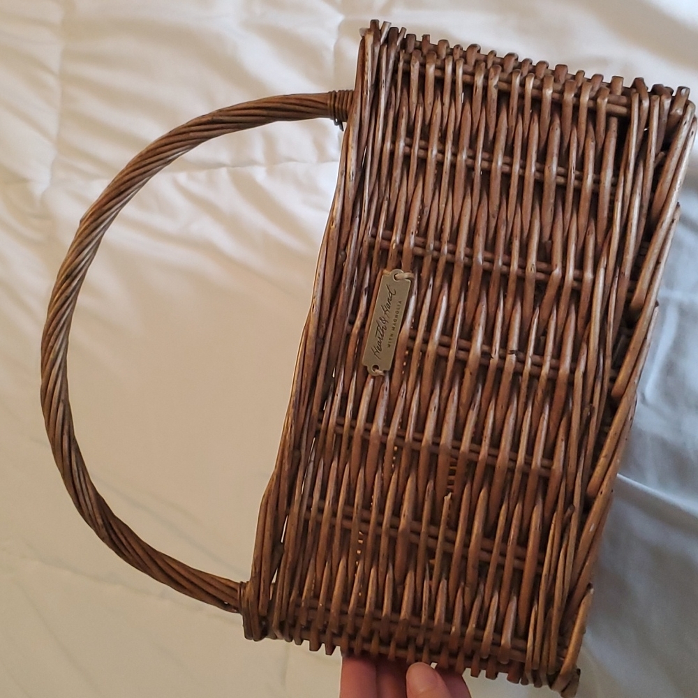 *** SOLD *** Hearth & Hand basket